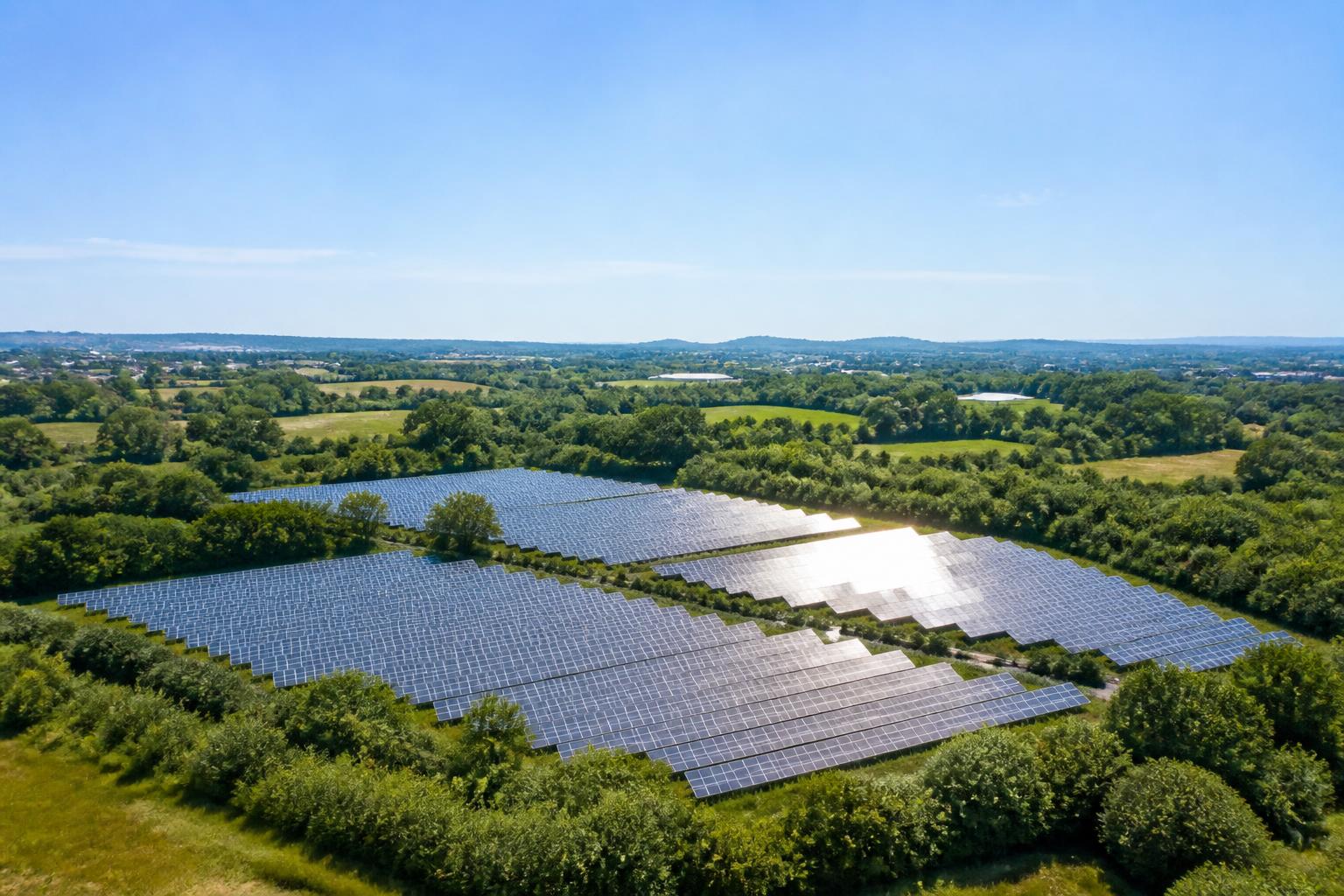 découvrez l'avis consultatif de l'autorité environnementale concernant le projet de parc solaire à fouesnant et pleuven, une étape clé pour le développement durable local.