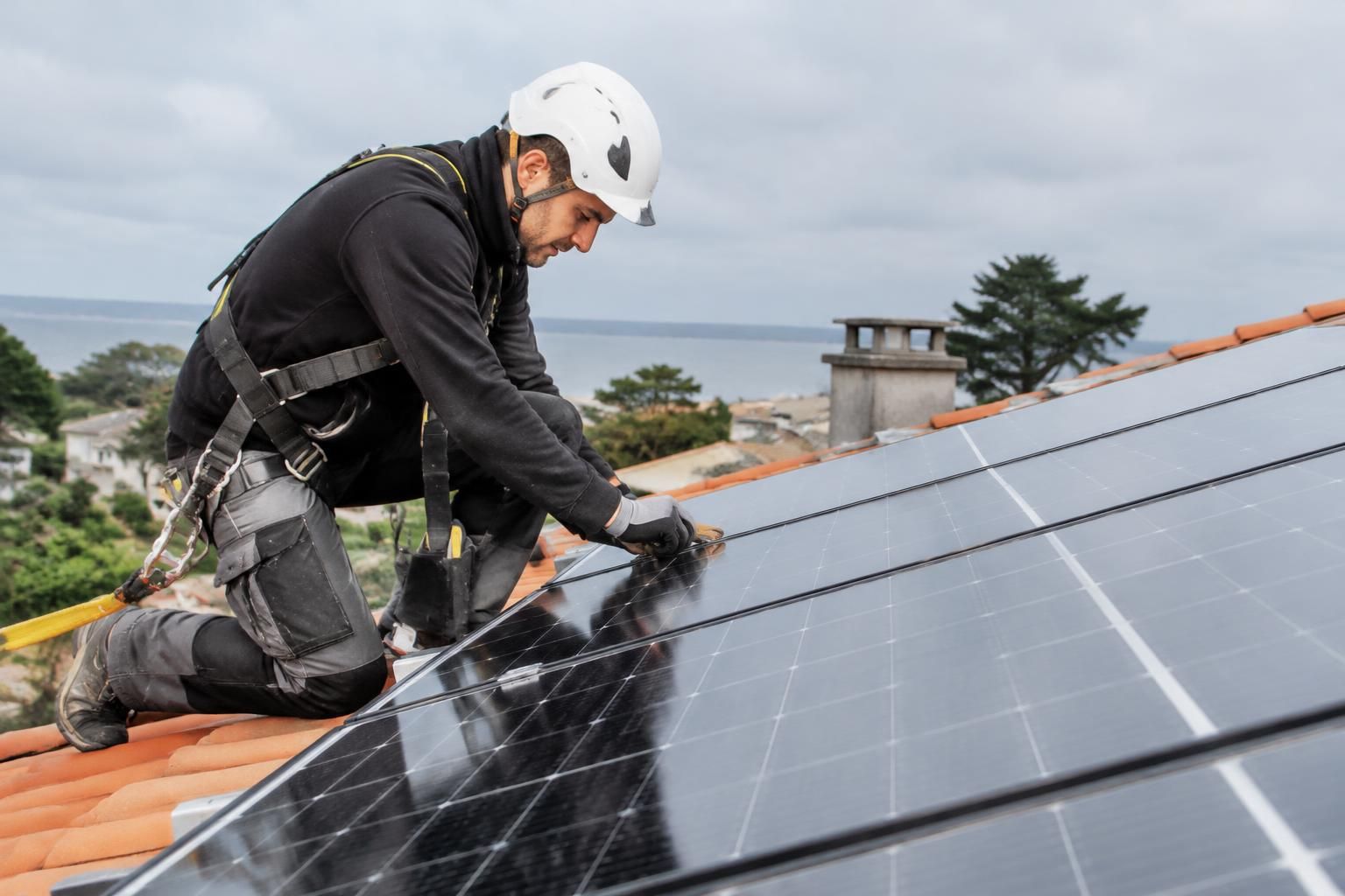 rejoignez une équipe solaire à saint-philbert-de-grand-lieu (44) comme poseur de panneaux photovoltaïques (h/f) et participez à la transition énergétique.